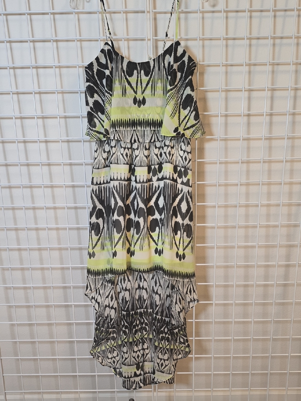 Bisou Bisou Black, White and Lime Green High-Low Spaghetti Strap Dress Size 8